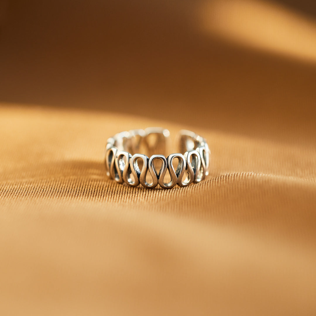 A Stolen Heart Winding Ring