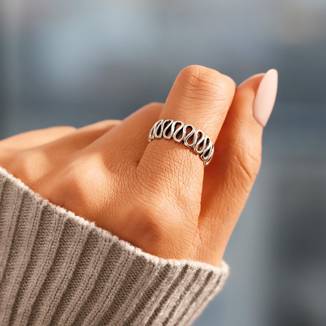A Stolen Heart Winding Ring