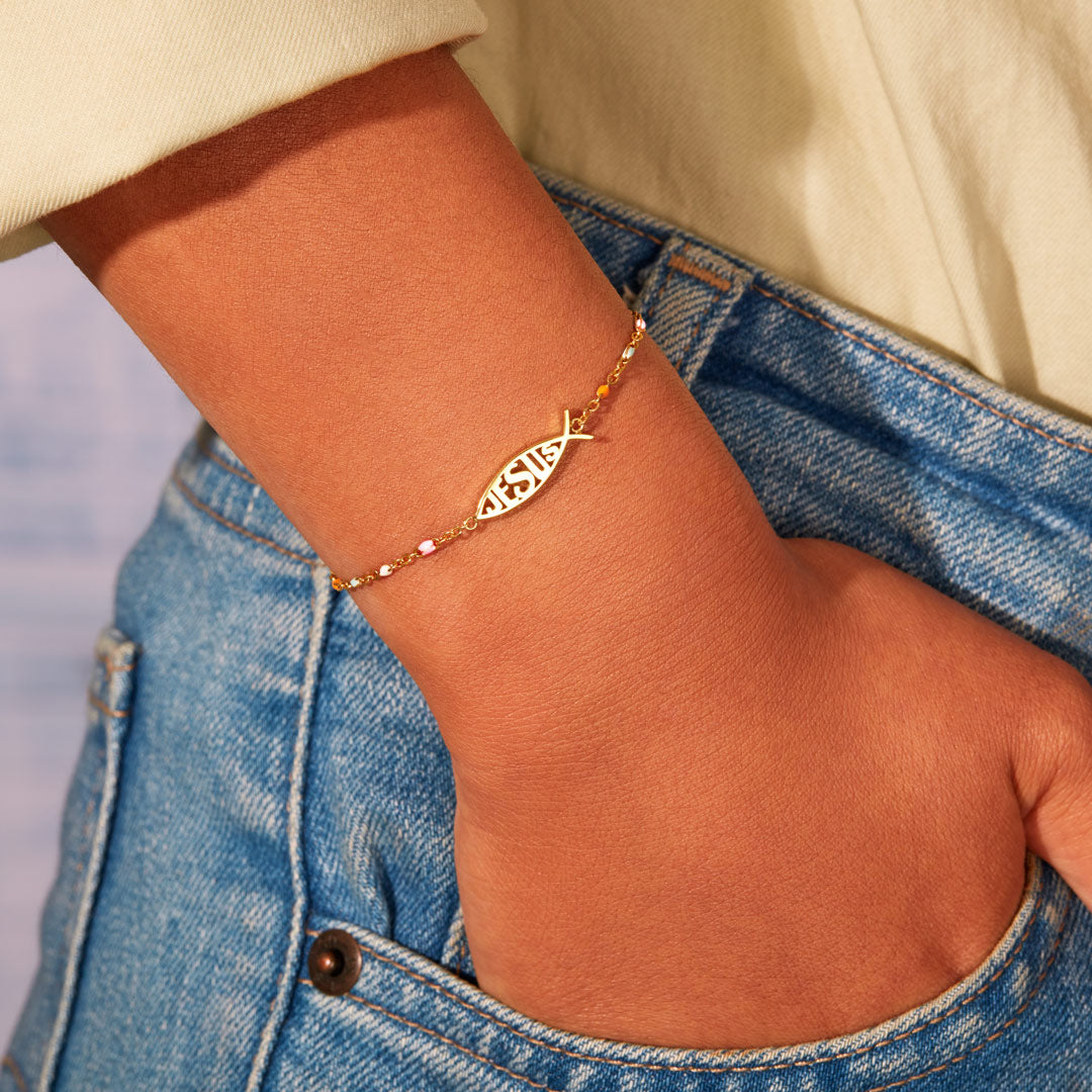 She Prays Works & Has Faith Jesus Ichthys Fish Bracelet