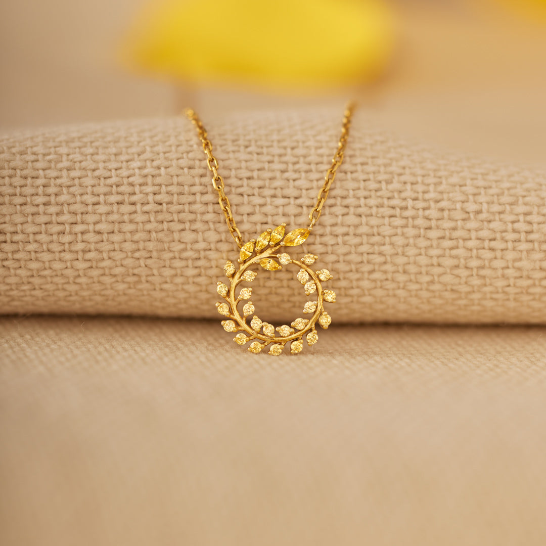 Dear Daughter Golden Circle Necklace