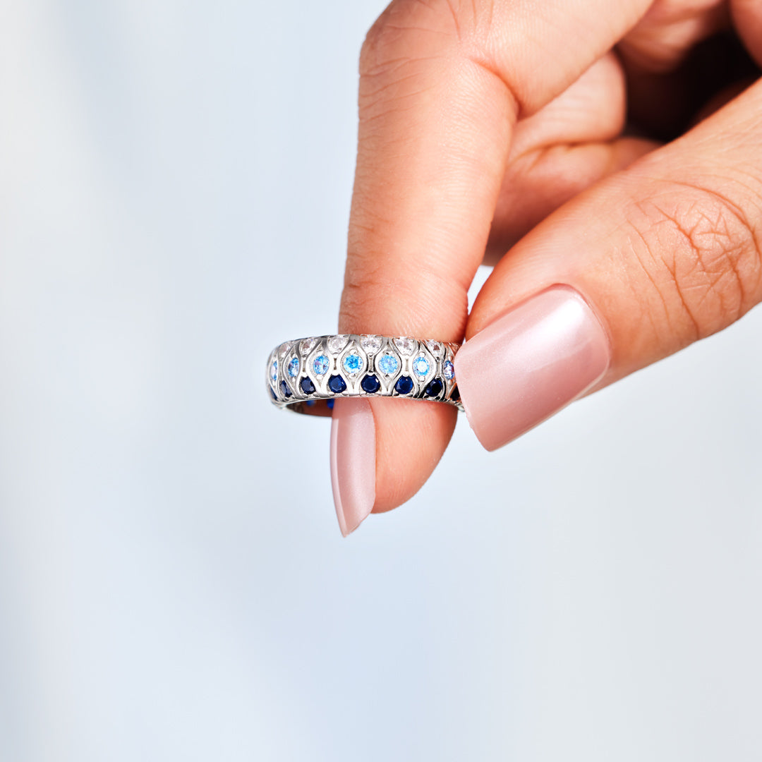 Engraved Dot Hive Ring