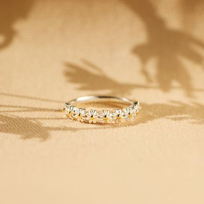 Daisy Ring - Perfect Gifts For Loved Ones