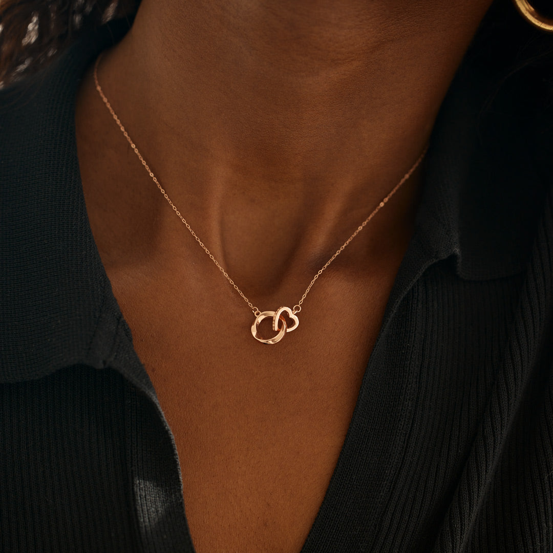 Mother-Daughter Bond Interlocking Mobiüs Heart Necklace