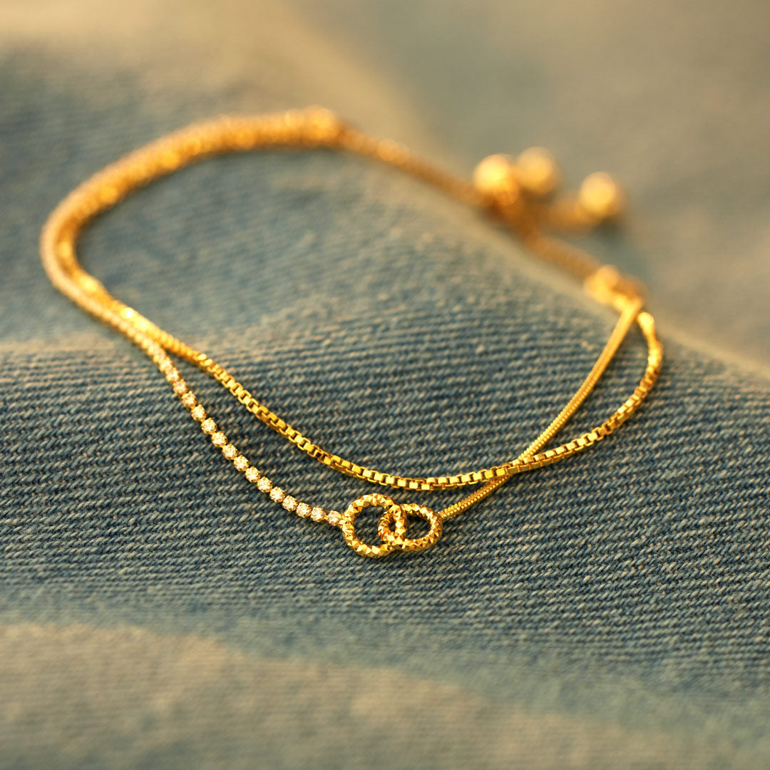 Small Circle Friendship Interlock Stacked Bracelet