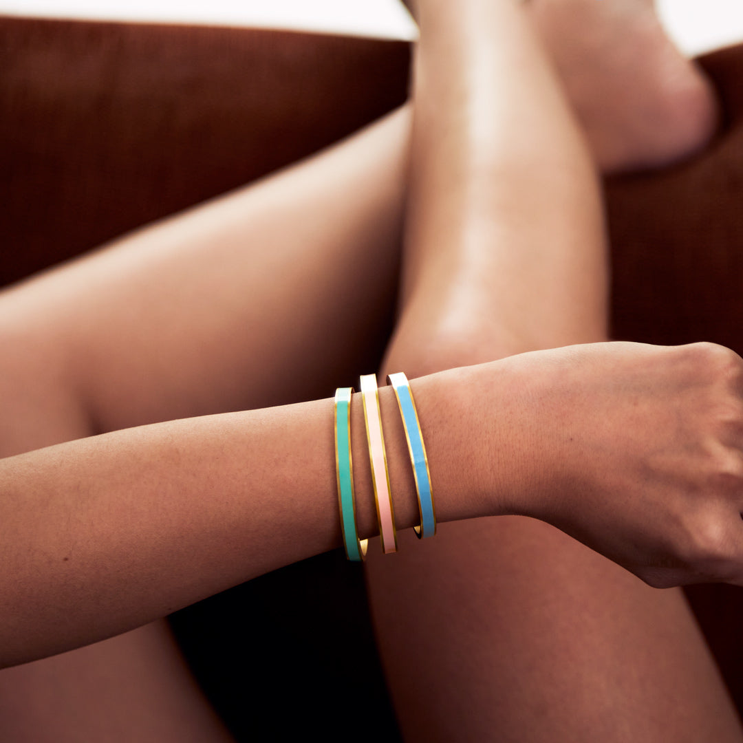 To My Smokin' Hot Woman Color Bangle