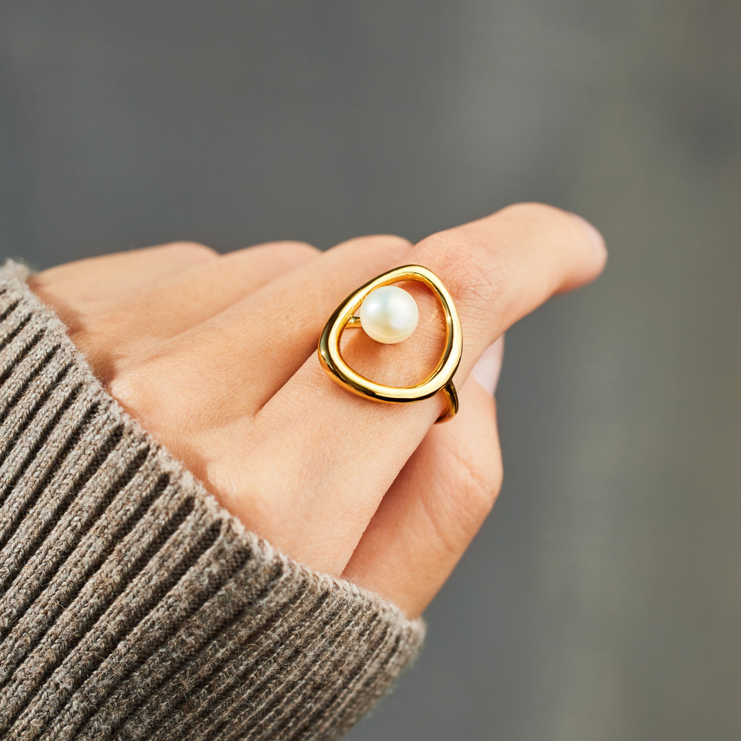 Full Of Grace Central Pearl Ring