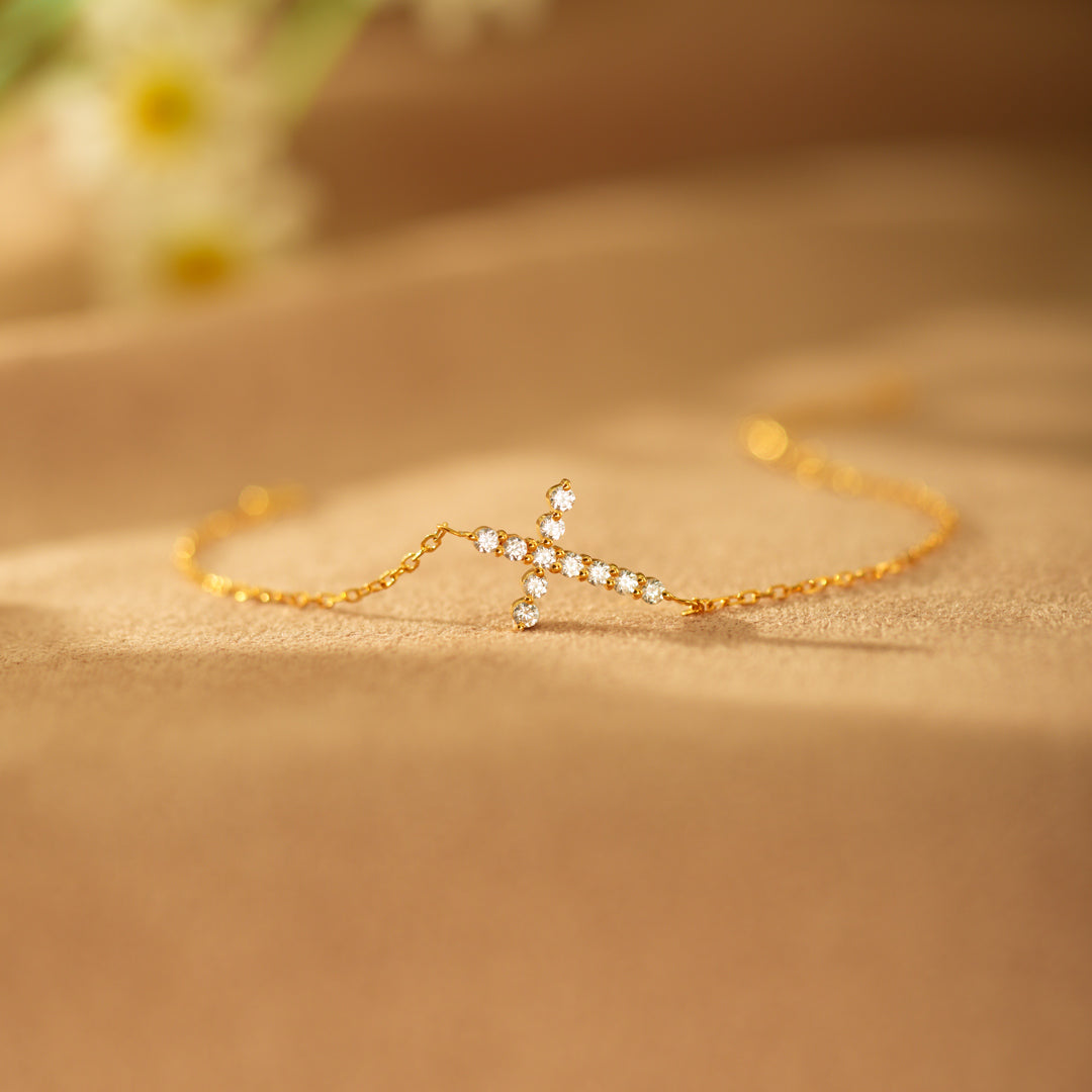 My Small Circle of Female Friends Golden Cross Bracelet
