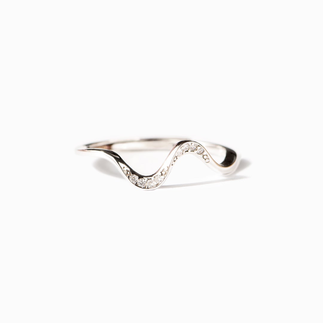 Healing Is Not Linear Minimalist Wave Ring