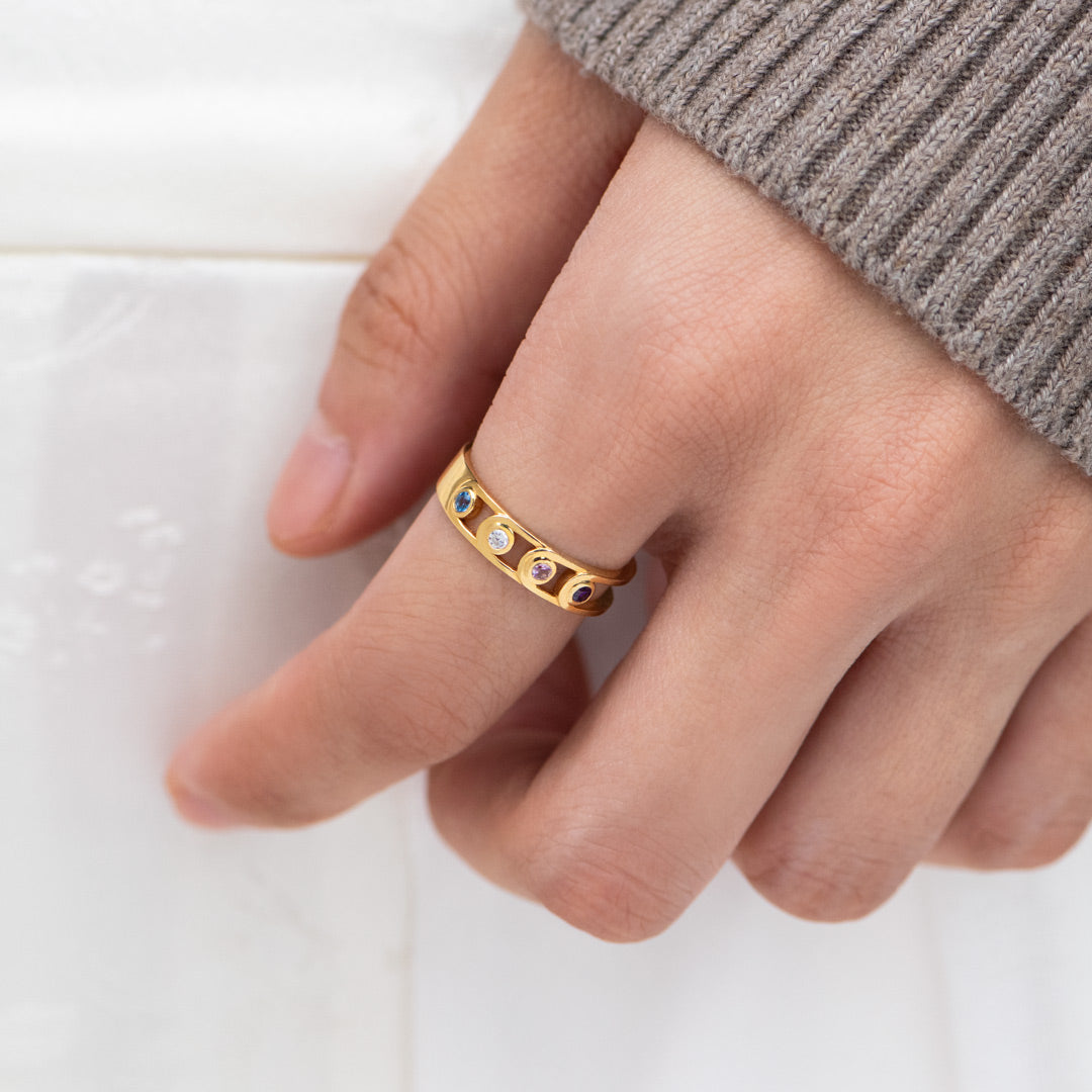 1-5 Birthstones Connecting Circle Ring