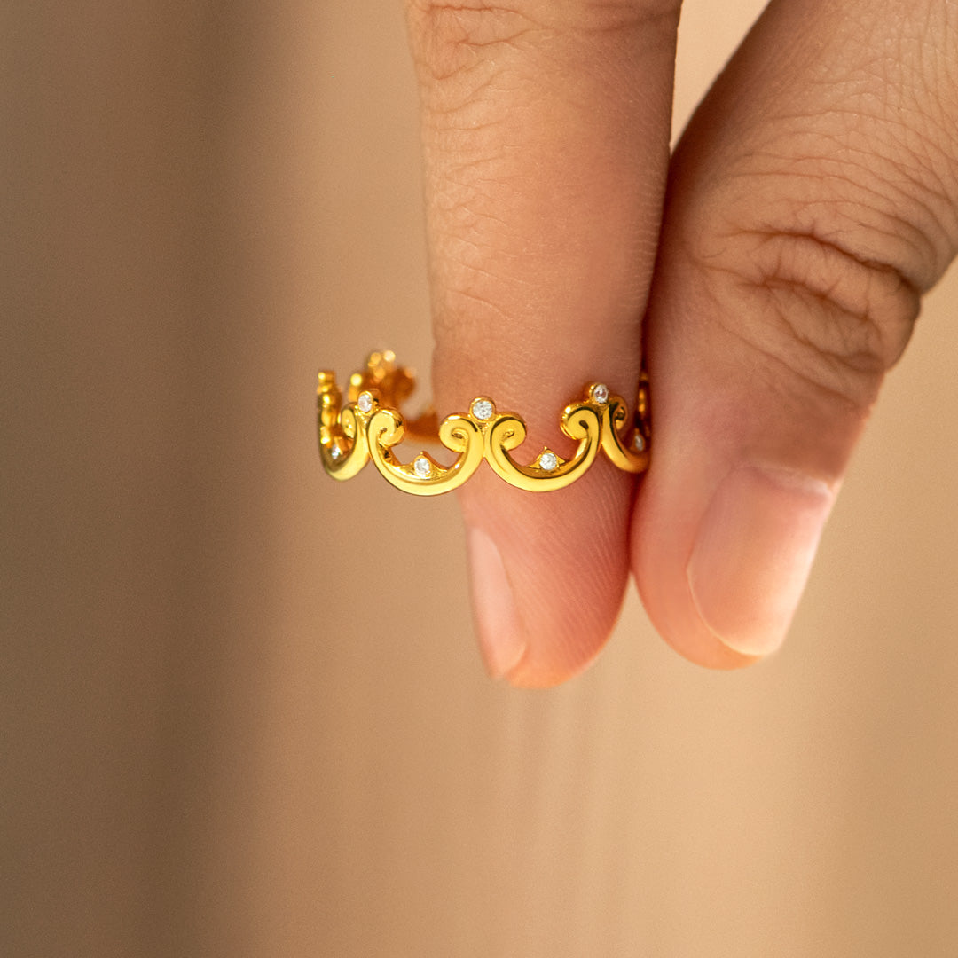 Remember Who You Are Wavy Crown Ring