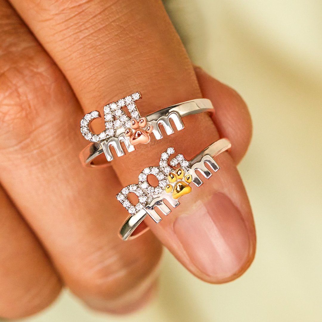 Dog Mom / Cat Mom Ring